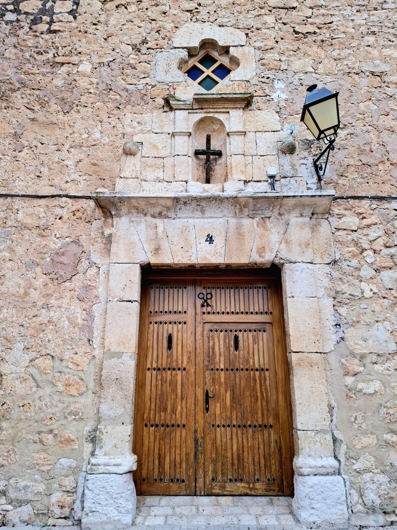 Albacete Ahora Entrada de la iglesia de San Pedro en Balsa de Ves